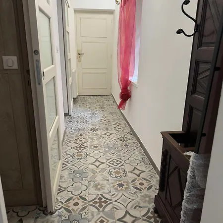 Le Royal, F2 En Centre-ville *