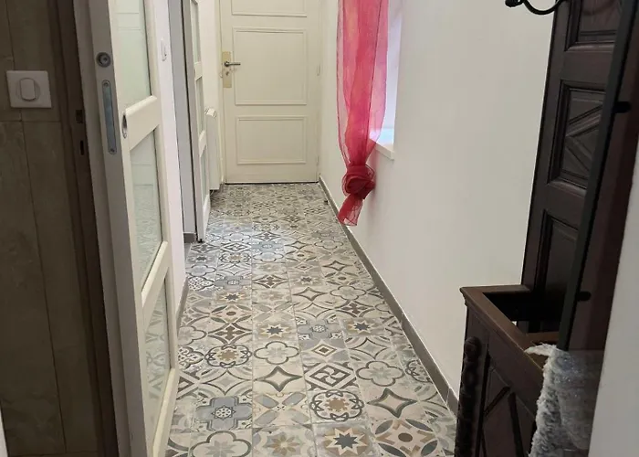 Le Royal, F2 En Centre-ville *